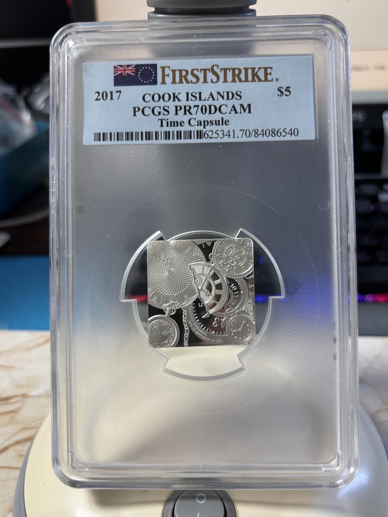 第181期拍卖 库克2017年时间胶囊时间舱曲面银币PCGS-PR70无原盒证书，999银，发行1500枚
