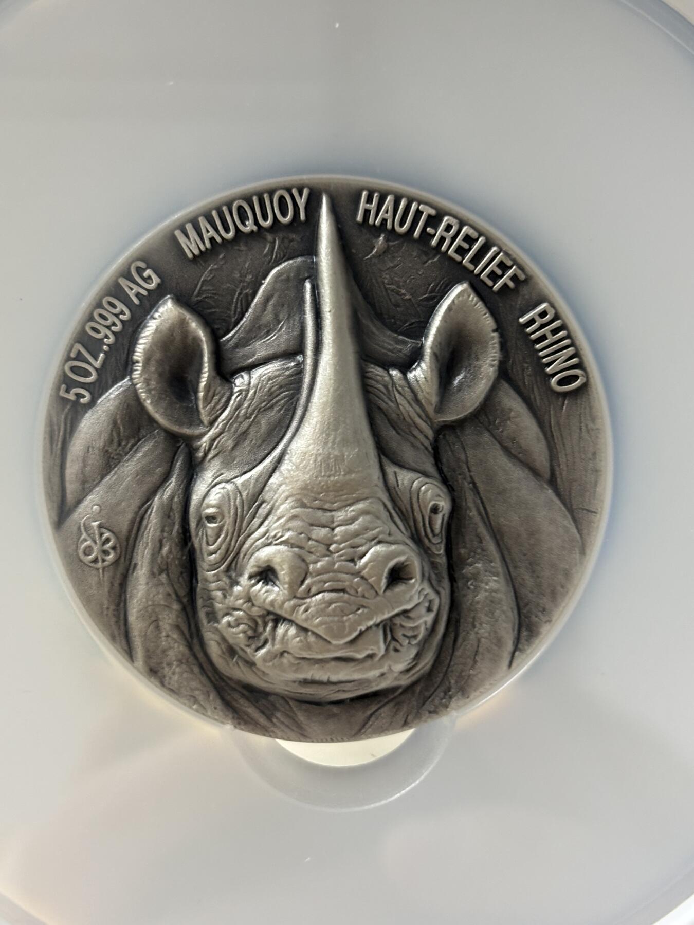 第181期拍卖 科特迪瓦2019年非洲五霸系列犀牛5盎司高浮雕银币NGC-MS70无原盒证书，999银