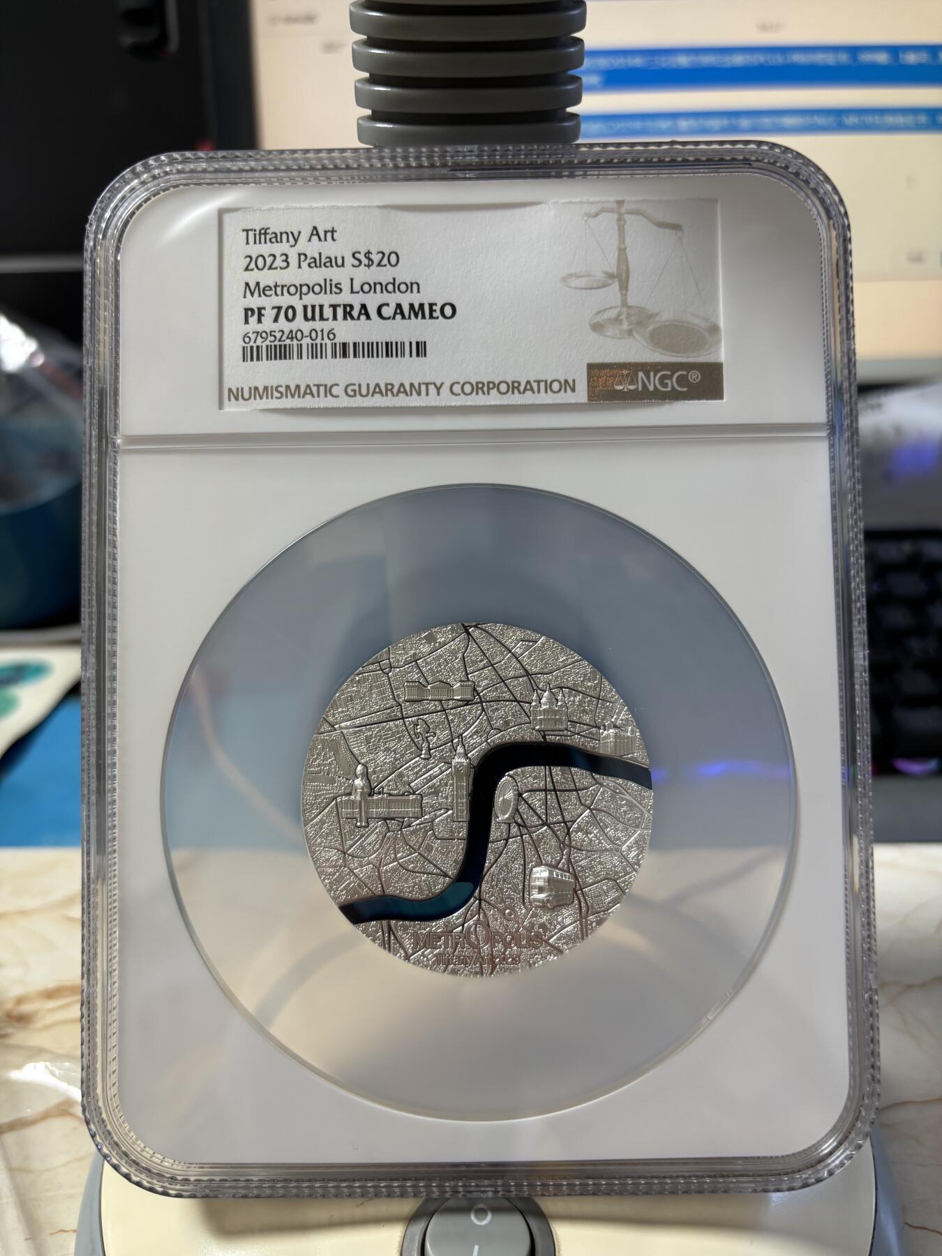 第181期拍卖 帕劳2023年城市蒂凡尼伦敦镶玻璃纪念银币NGC-PF70无原盒证书，999银，发行量999枚