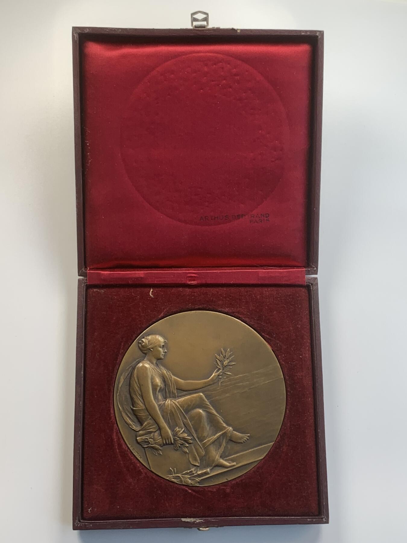 掌中浮雕-藏着的欧洲第040场 原盒好品法国新艺术大铜章：1938年法国马铃薯贸易商会奖章，103mm，Kautsch作品