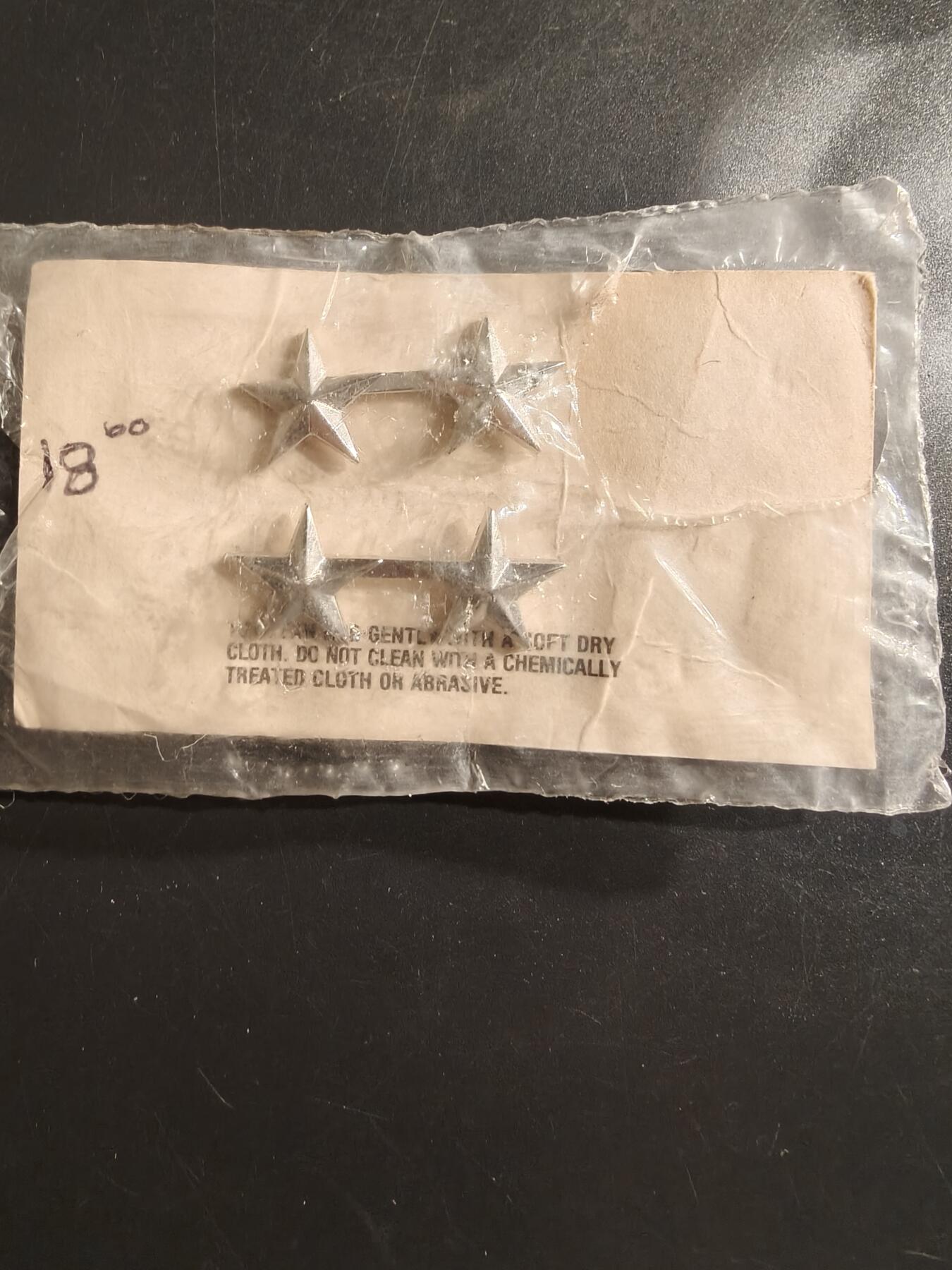 老王徽章第161期 美国少将军衔符号1组     晚礼服尺寸    原封袋装