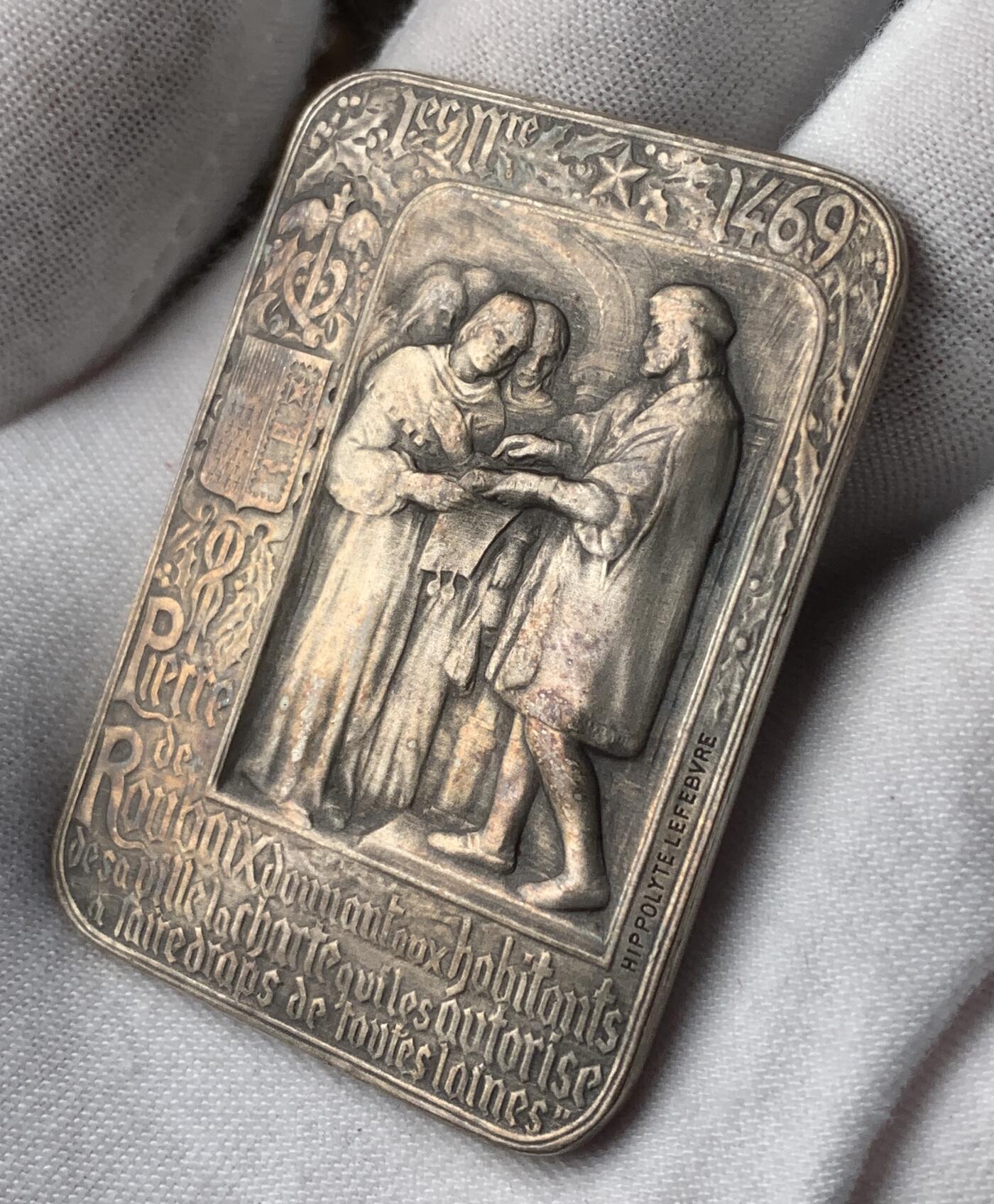 掌中浮雕-藏着的欧洲第040场 1911年法国鲁贝国际博览会镀银铜章，39*54mm，原盒有破损