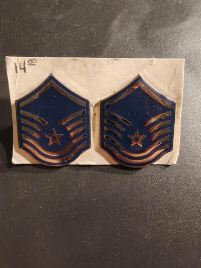 老王徽章第161期 - 美国空军二级士官长金属军衔一组