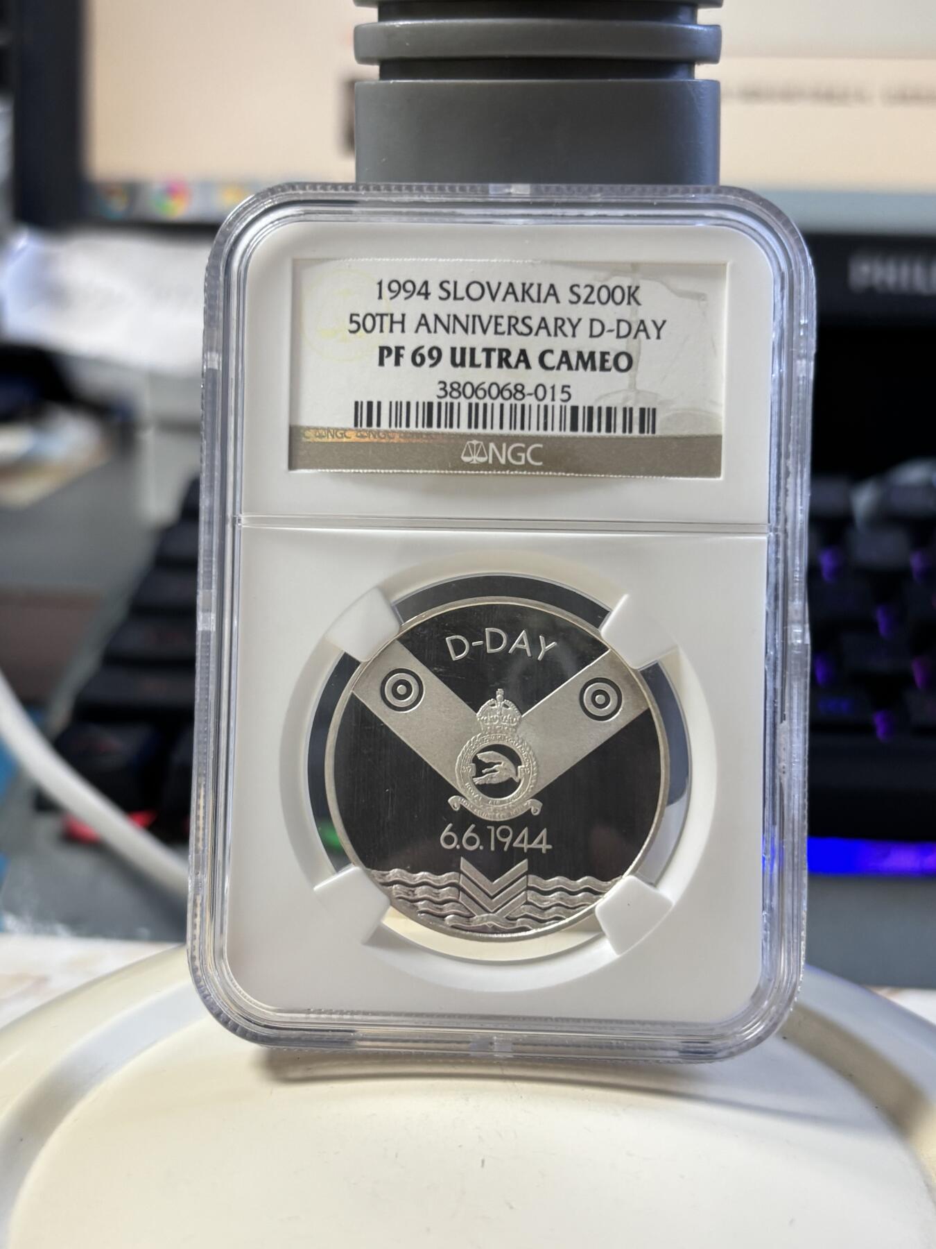 第181期拍卖 斯洛伐克1994年诺曼底登陆50周年精制银币NGC-PF69，750银，20克，发行2600枚