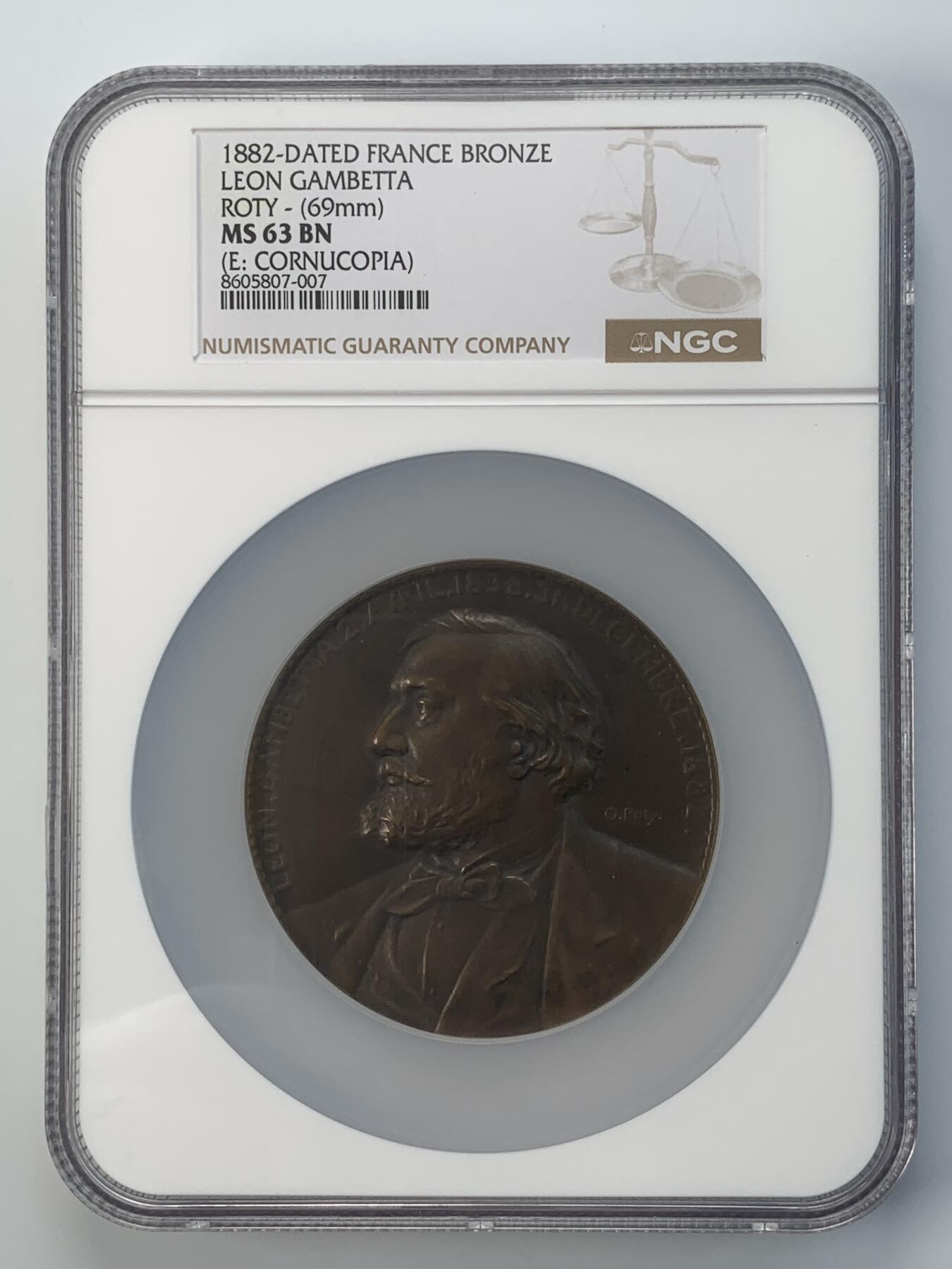 掌中浮雕-藏着的欧洲第040场 NGC MS63 : 1882年法国政治家莱昂·甘必大（Léon Gambetta）逝世纪念铜章，69mm，章牌大师奥斯卡.罗蒂Oscar Roty（1846-1911）作品