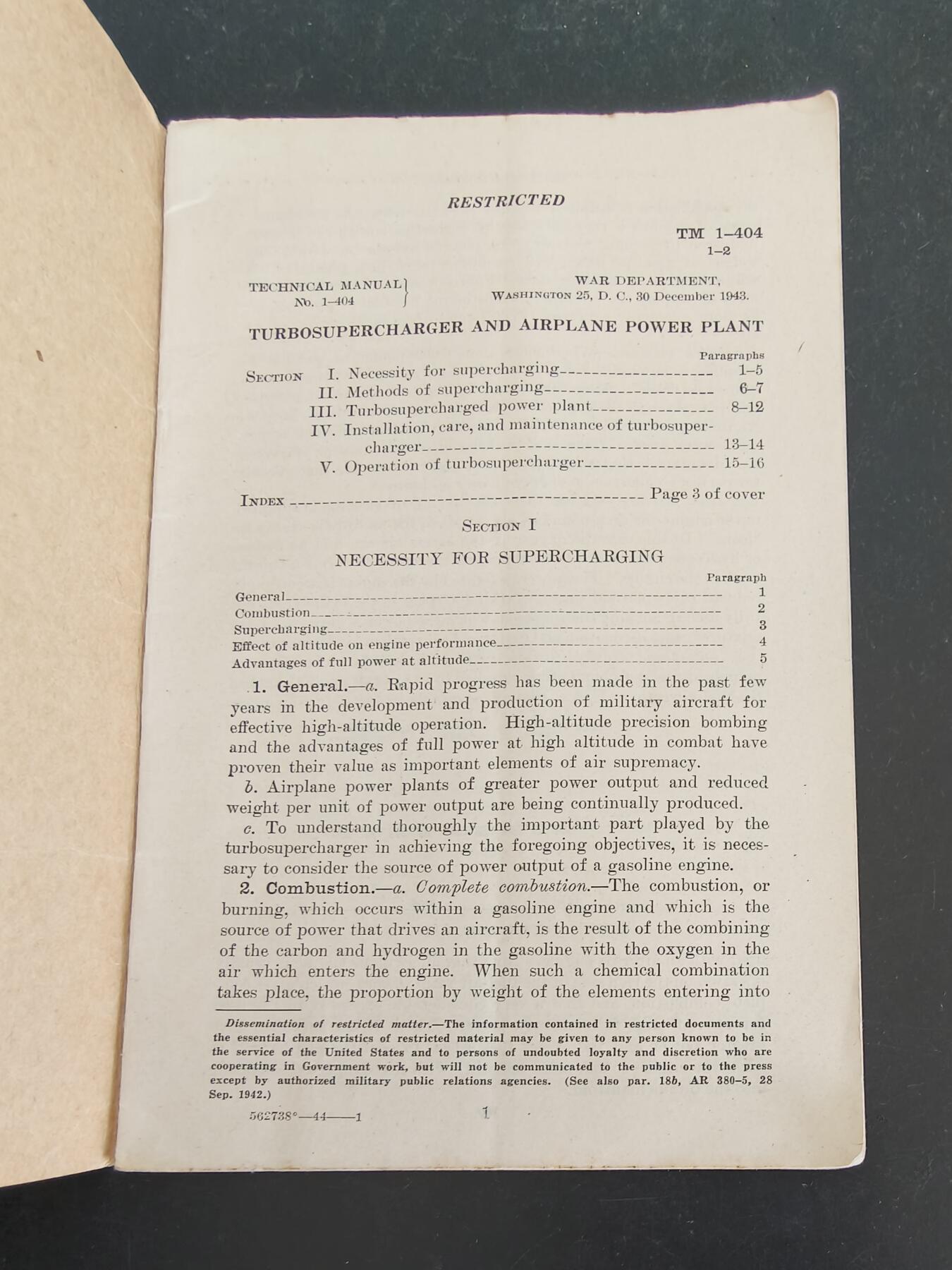老王徽章第161期 美国战争部《涡轮增压器和飞机动力装置》技术手册     1943年出版      供美国陆军/海军航空兵及地勤人员学习使用     内容丰富       32页