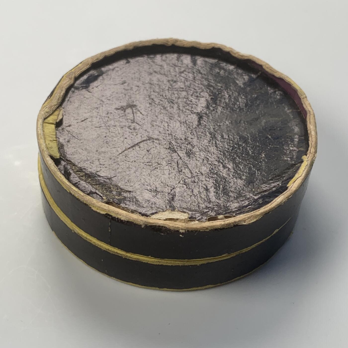 掌中浮雕-藏着的欧洲第040场 1882年普雷斯顿商人协会博览会铜章 J.S.和A.B.Wyon雕刻，52mm，纸盒。品相非常好