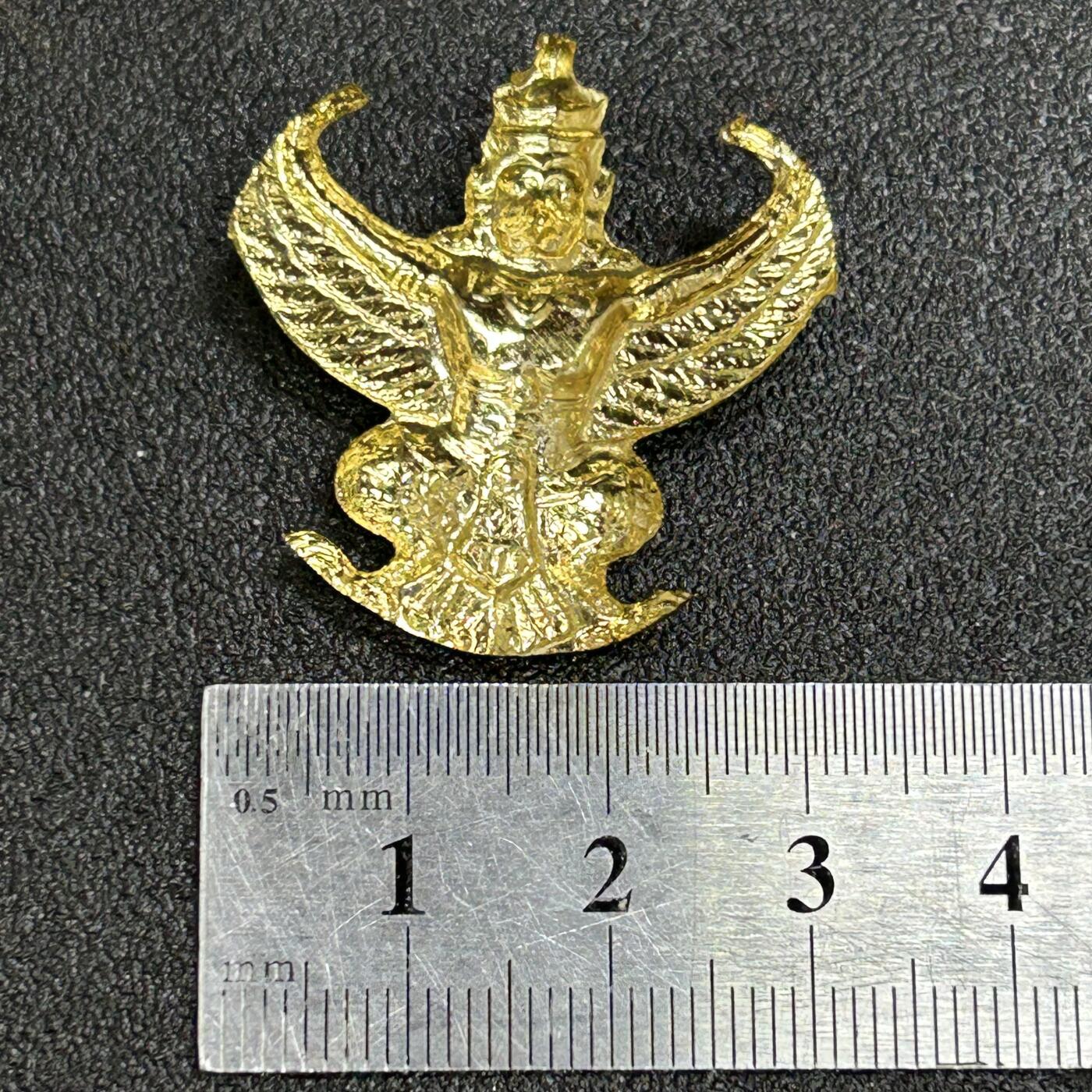 西秦中古拍卖第六十四期 泰国皇家御林军帽徽 大皇宫侍卫帽徽 小型版 缺背扣