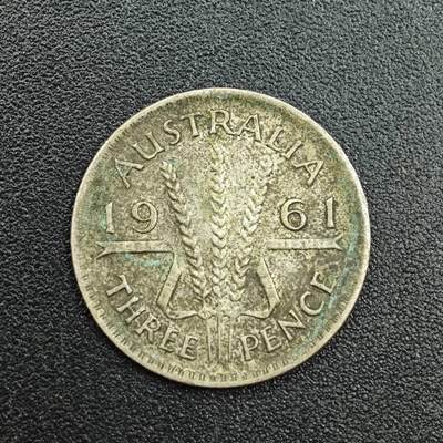 【淘币小摊】实时拍第七百八十八拍   散币小银币场   满百包邮可预留二周 每周一统一发货   - 澳大利亚1961年伊丽莎白二世3便士银币