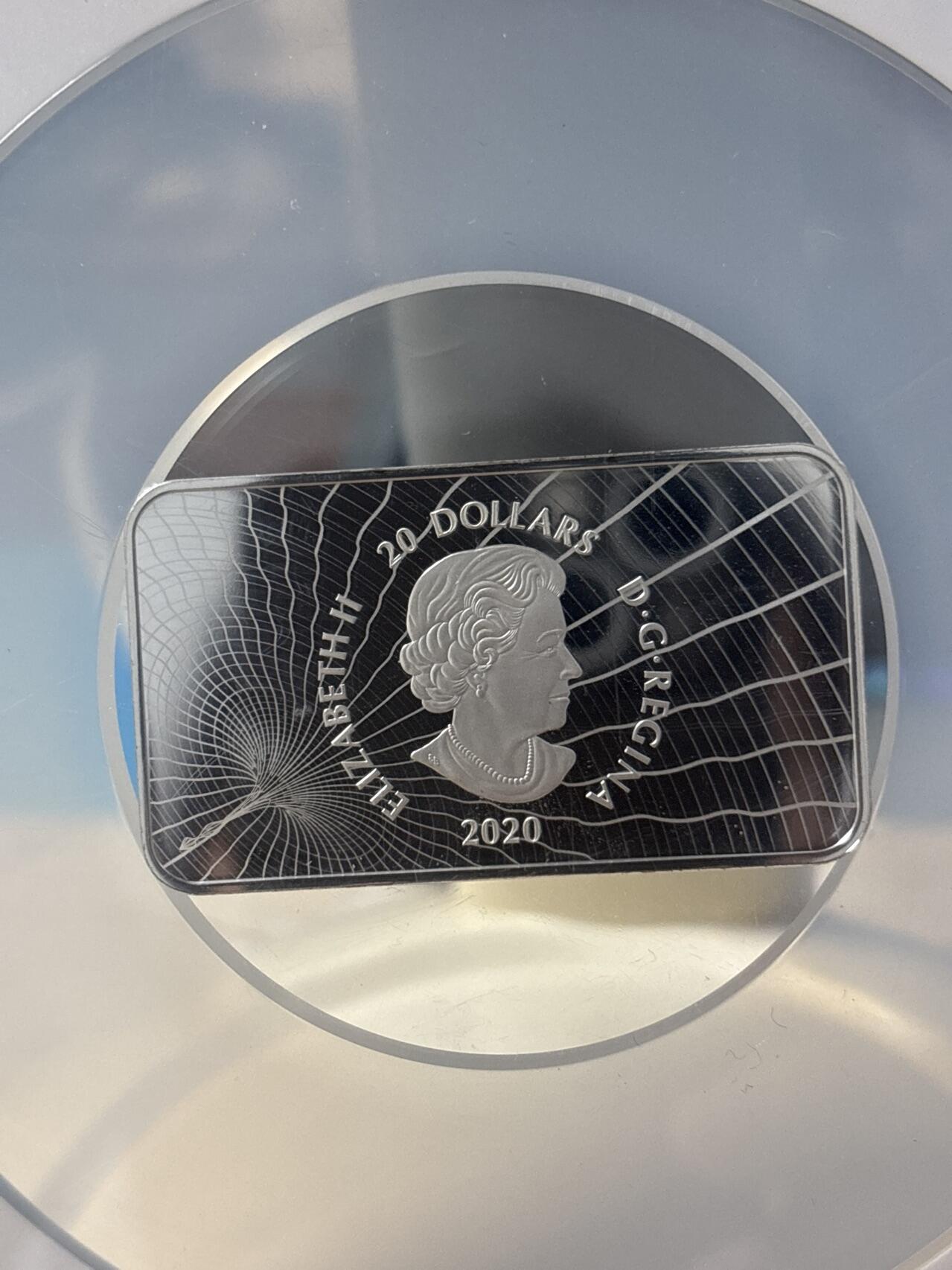 第181期拍卖 加拿大2020年UFO克拉伦维尔事件夜光纪念银币NGC-PF70首无盒证书,9999银，发行量5000枚