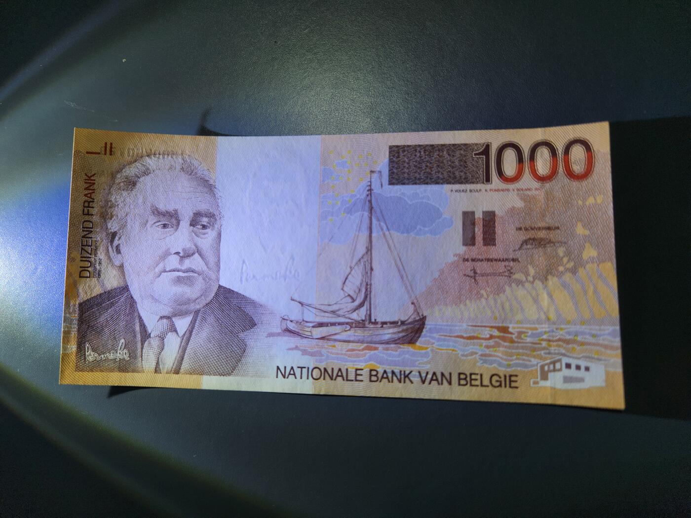 11月5号晚上8点 外国纸币自动截拍第51场 比利时1000近新