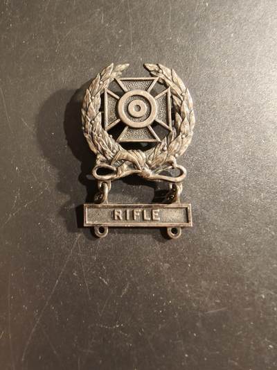 老王徽章第161期 - 美国陆军神射手资格章    二战时期    925银     步枪勋条   10.9g