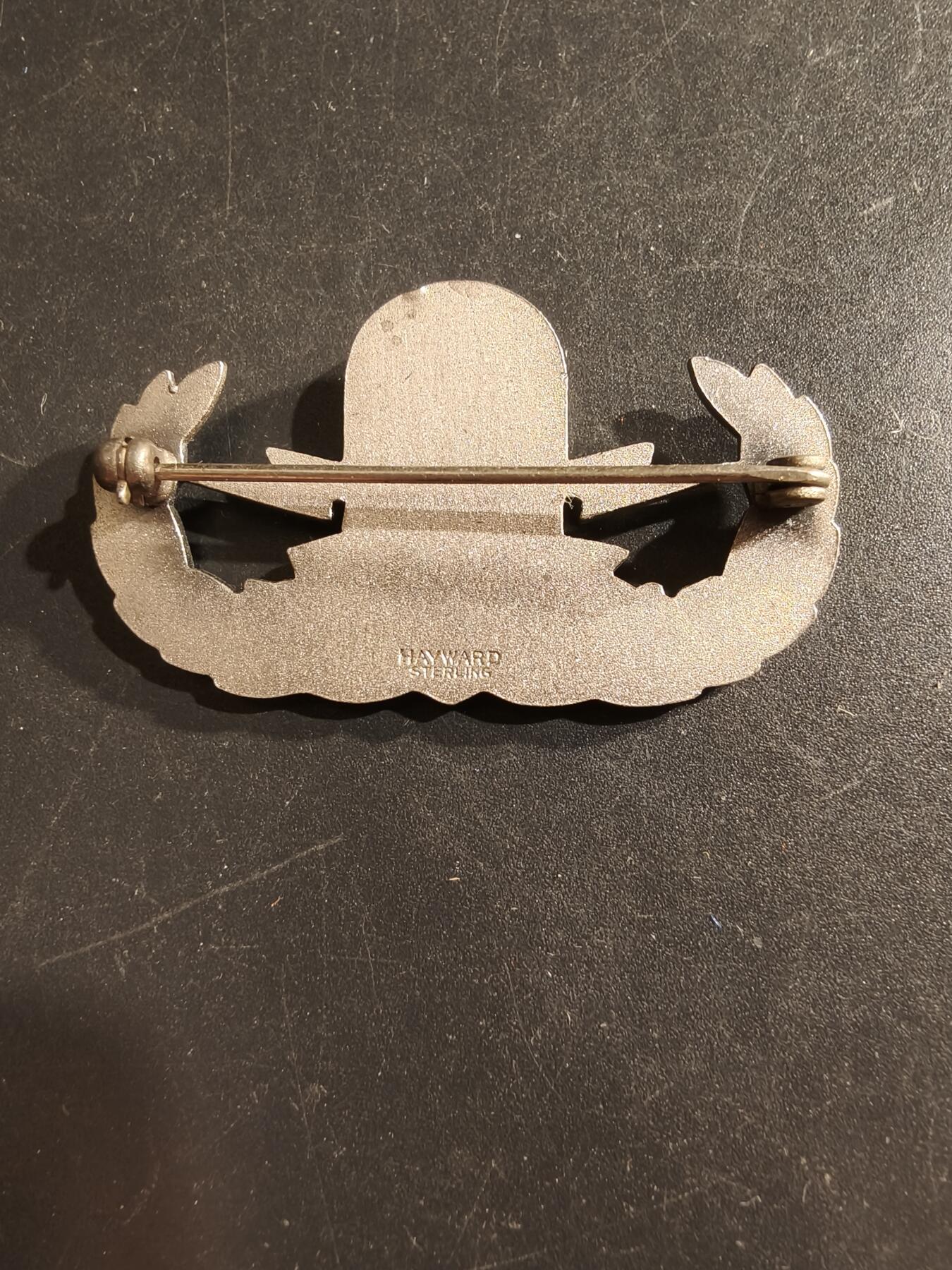 老王徽章第161期 美国三军爆炸物处理中级技能章     早期横真版     925银    早期贵金属很少见！   全尺寸