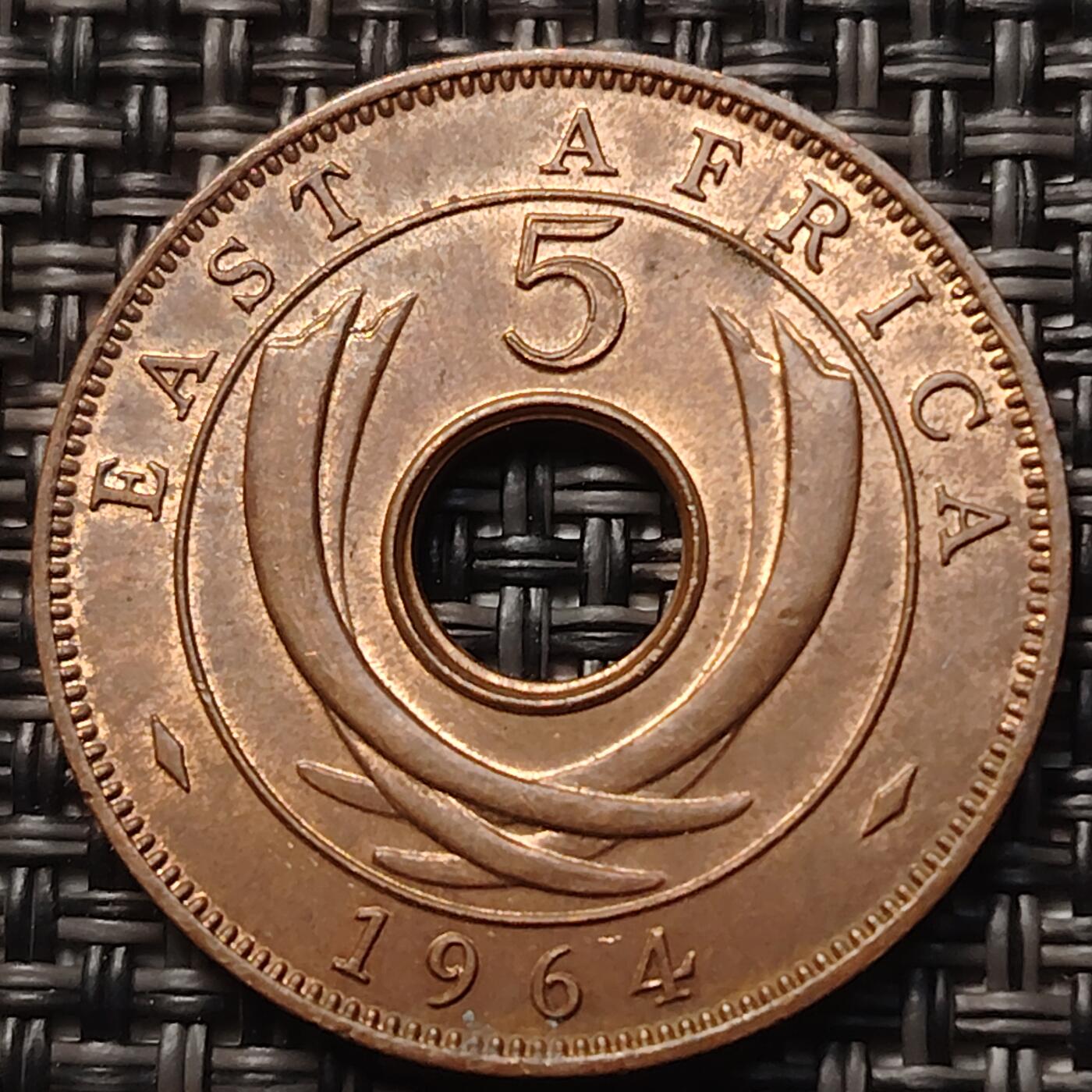 布加迪🐬～世界钱币(上海)🌾第 257 期 /  各国套币和散币