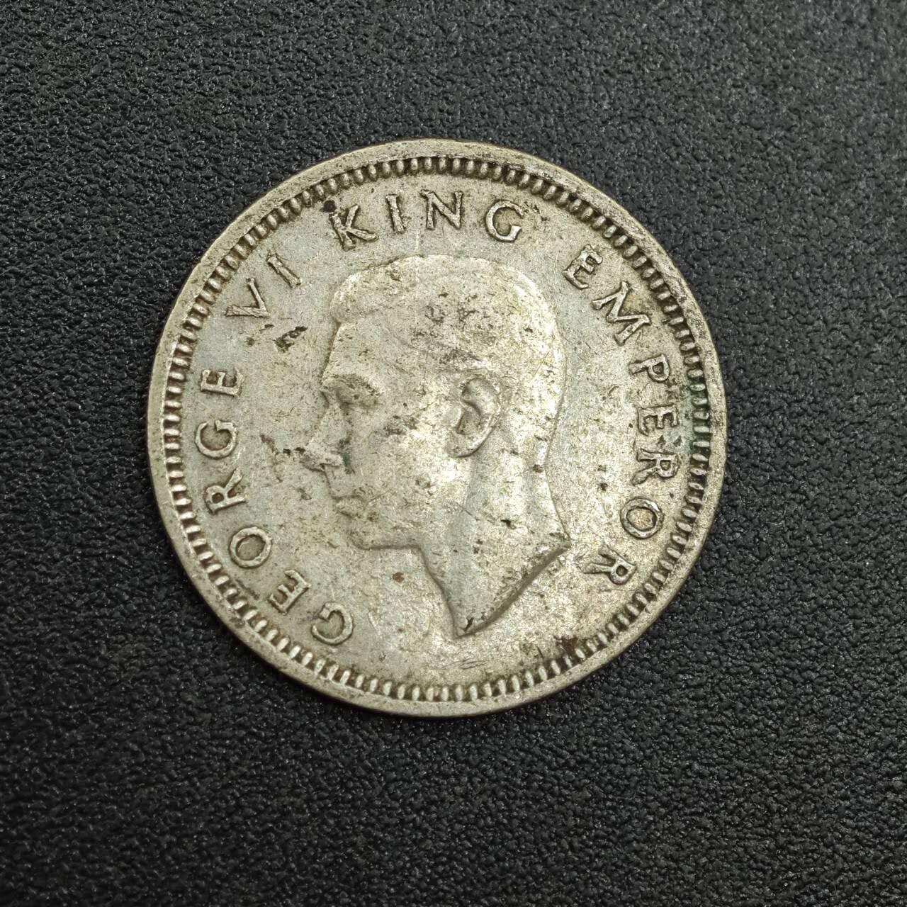 【淘币小摊】实时拍第七百八十八拍   散币小银币场   满百包邮可预留二周 每周一统一发货   新西兰1937年乔治六世3便士银币