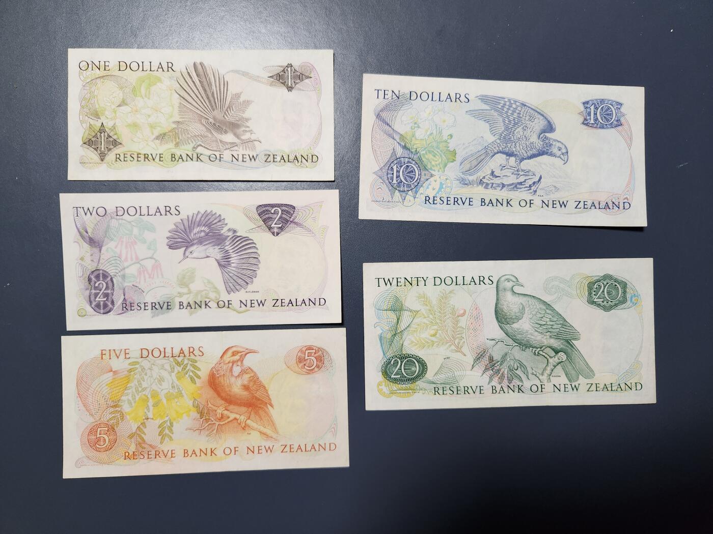 11月5号晚上8点 外国纸币自动截拍第51场