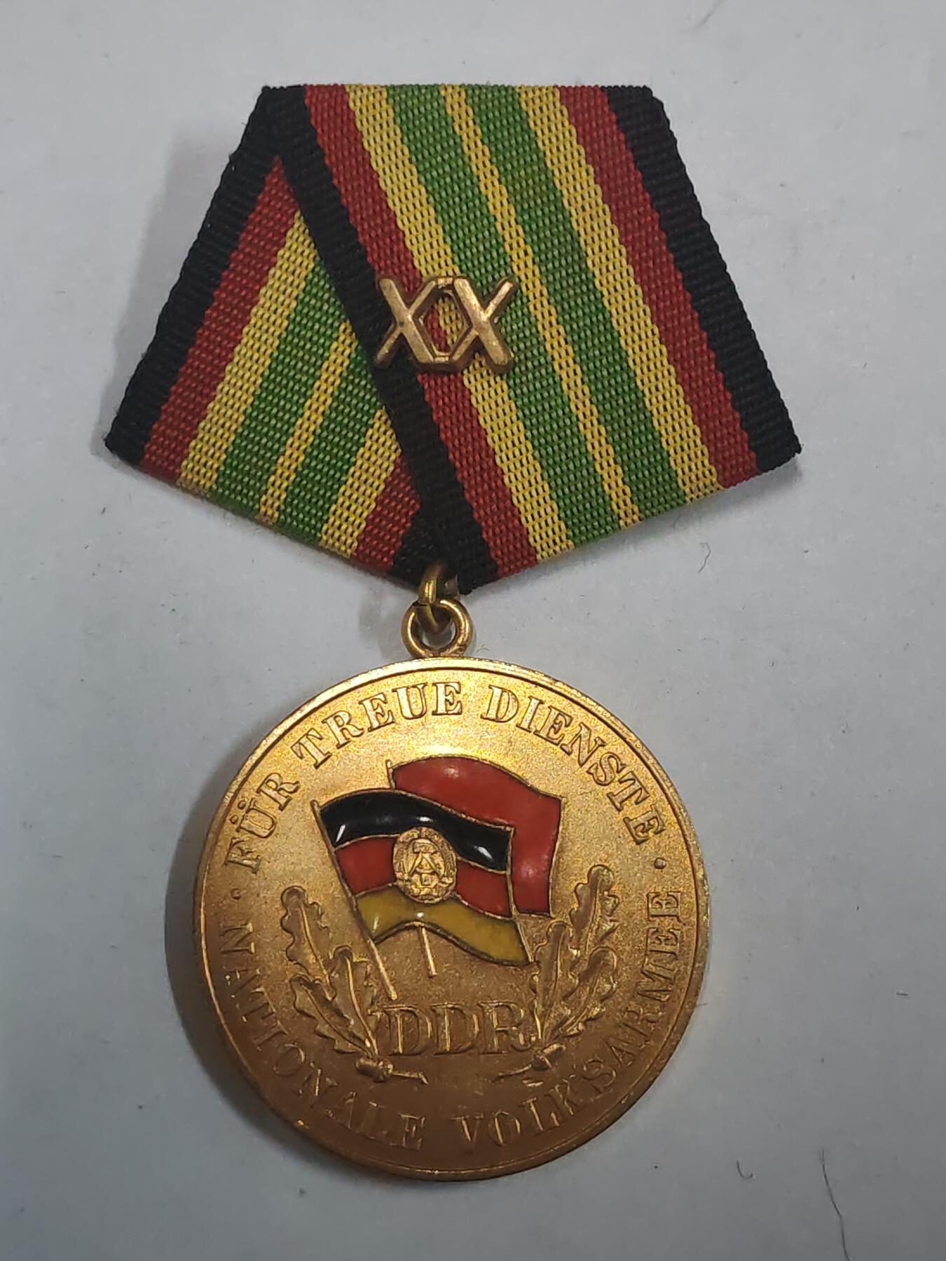 韵星假日拍卖第三十期 -- Rimey Holidays Auction 30 民主德国特级圆满服役奖章