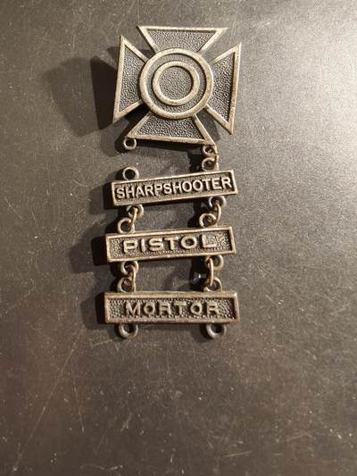老王徽章第161期 - 美国陆军神射手资格章    二战时期    神射手、手枪、迫击炮三勋条