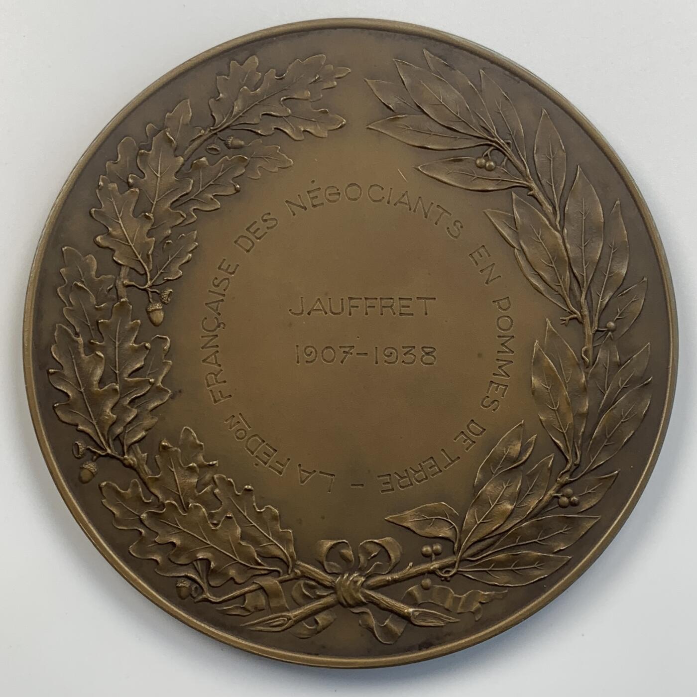 掌中浮雕-藏着的欧洲第040场 原盒好品法国新艺术大铜章：1938年法国马铃薯贸易商会奖章，103mm，Kautsch作品