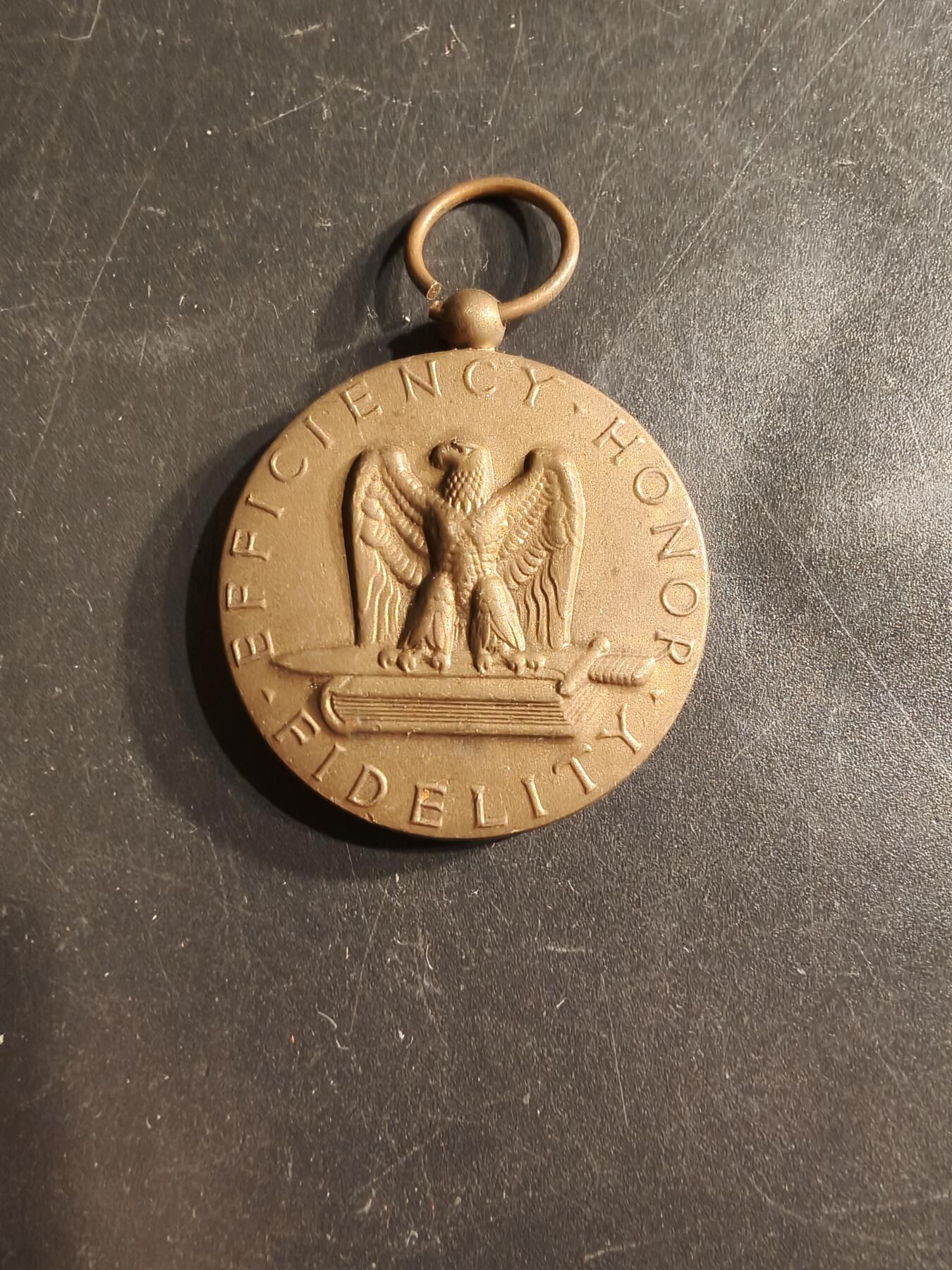 老王徽章第161期 美国陆军品德优良奖章    无绶带