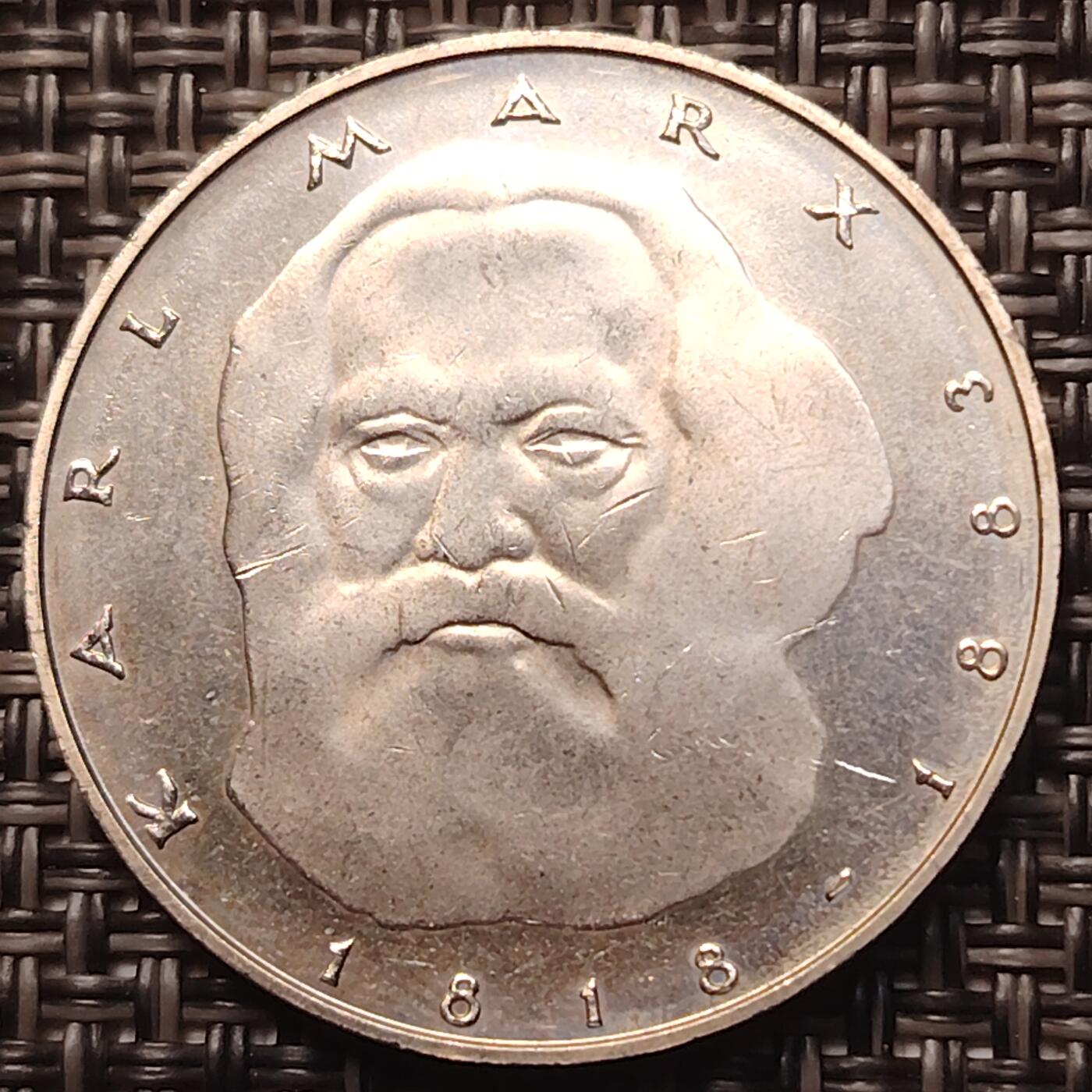 布加迪🐬～世界钱币(上海)🌾第 257 期 /  各国套币和散币