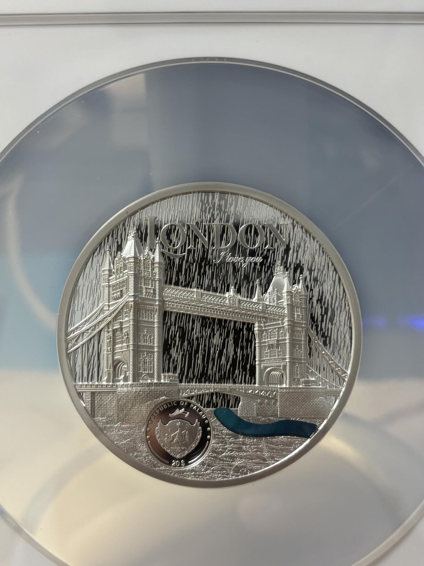 第181期拍卖 帕劳2023年城市蒂凡尼伦敦镶玻璃纪念银币NGC-PF70无原盒证书，999银，发行量999枚