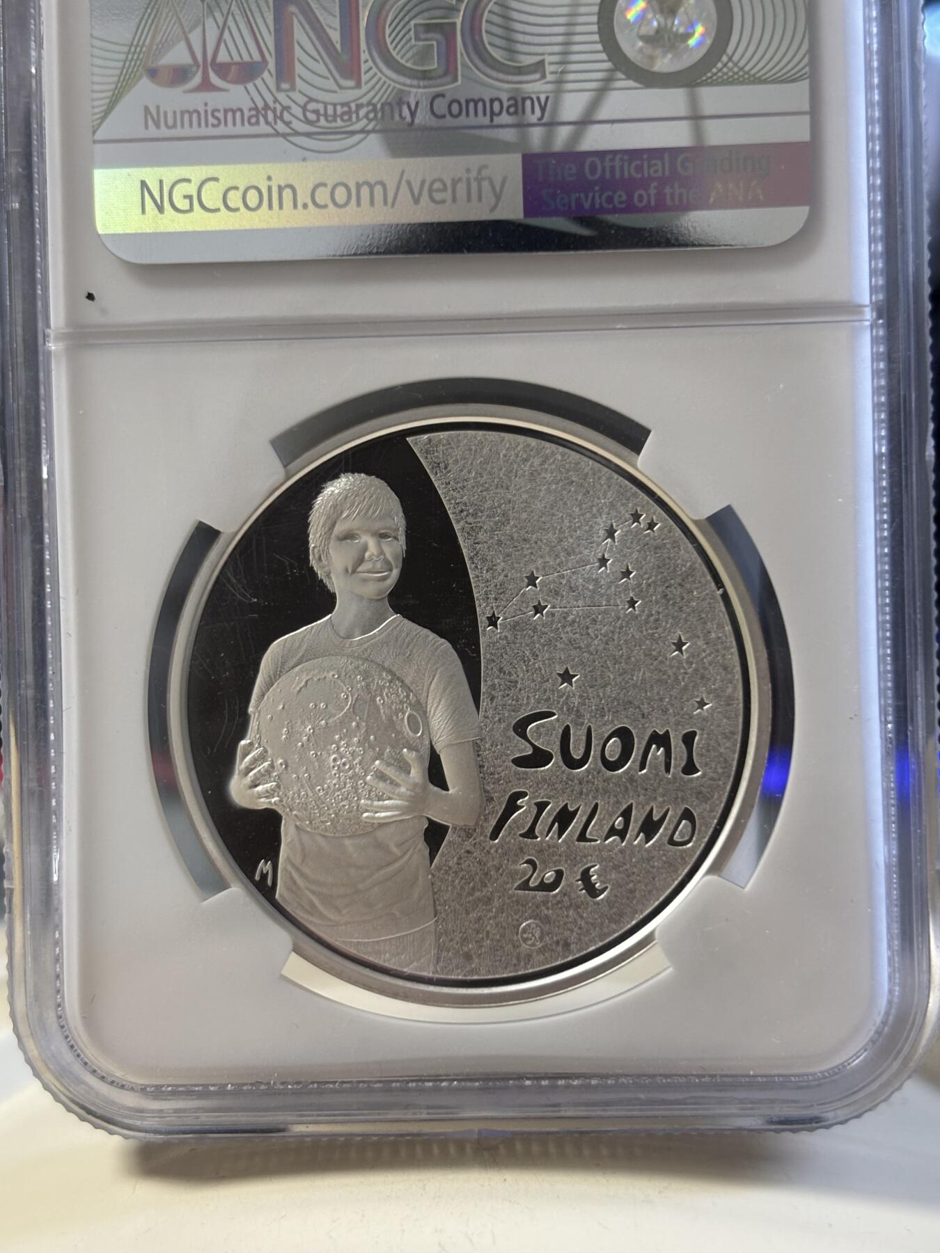 第181期拍卖 获奖币芬兰2010年儿童与创造力彩色精制纪念银币原盒证书NGC-PF69，925银，33.62克，获得克劳斯2012年度最富激情币大奖