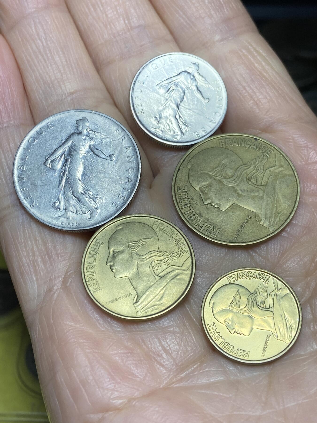 2025年第一百二十二场(总第一百四十八场）外国好品散币(免佣金) 法国🇫🇷5枚：1966年1/2法郎，1960年1法郎，1971年10生丁，1963年20生丁,1966年5生丁