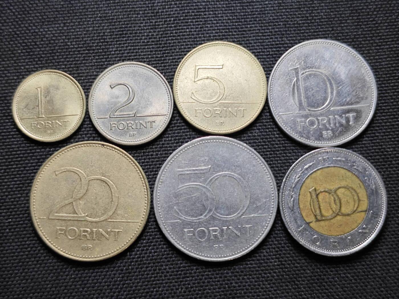 KK钱币收藏小铺  第364场  2月预留时间 周末发货  匈牙利大小面值一组