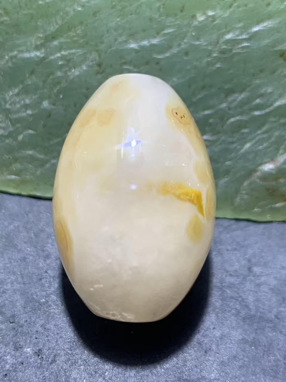 精美冰飘鸡油黄战国红玛瑙随形大勒子一颗