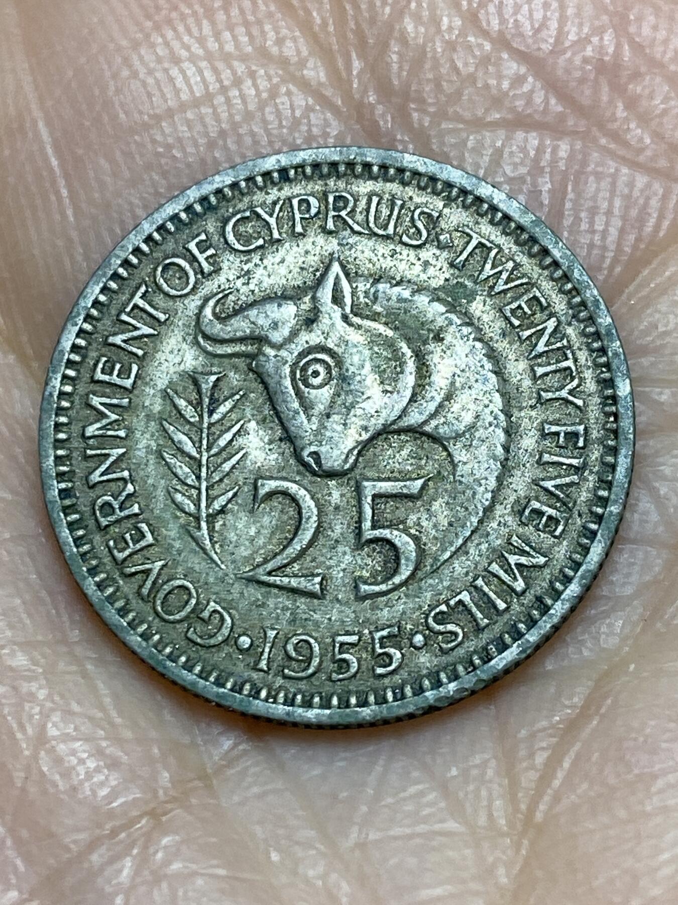 2025年第一百二十二场(总第一百四十八场）外国好品散币(免佣金) 英属塞浦路斯1955年25米利姆(伊丽莎白二世青年带冠)