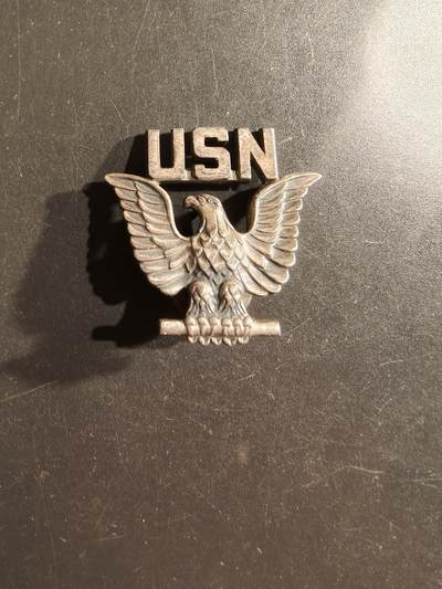 老王徽章第161期 - 美国海军士官帽徽     包银