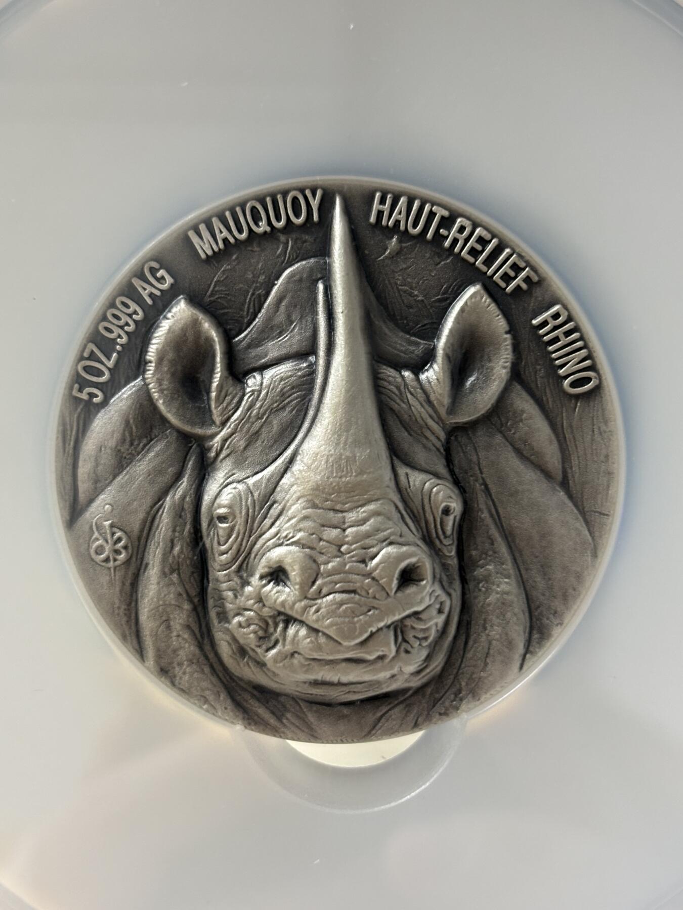 第181期拍卖 科特迪瓦2019年非洲五霸系列犀牛5盎司高浮雕银币NGC-MS70无原盒证书，999银