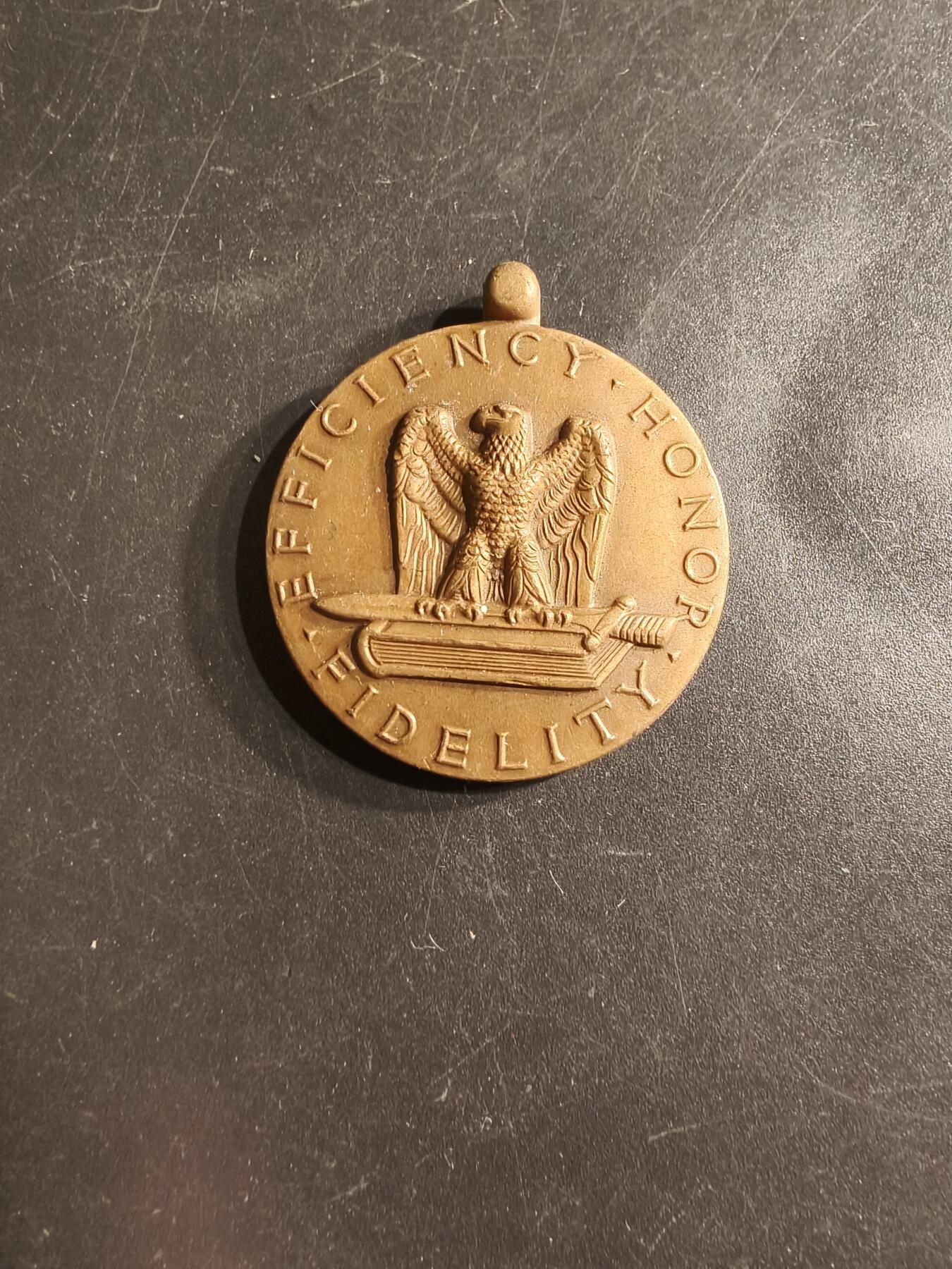 老王徽章第161期 美国陆军品德优良奖章    无绶带