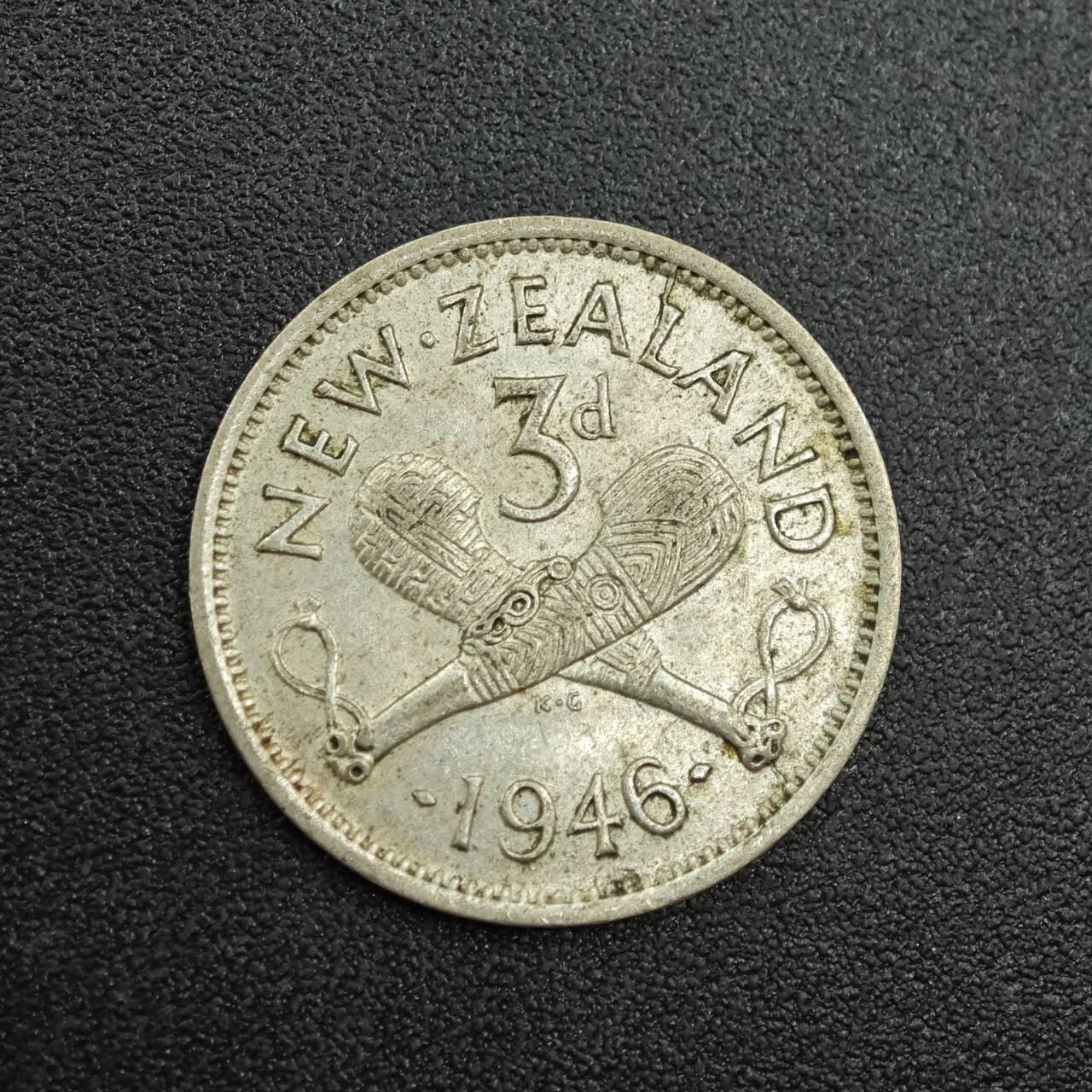 【淘币小摊】实时拍第七百八十八拍   散币小银币场   满百包邮可预留二周 每周一统一发货   新西兰1946年乔治六世3便士银币