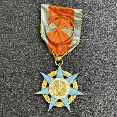 西秦中古拍卖第六十四期 - 被鸽子重拍 法国军官级社会功绩勋章