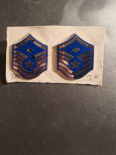 老王徽章第161期 - 美国空军二级士官长金属军衔一组