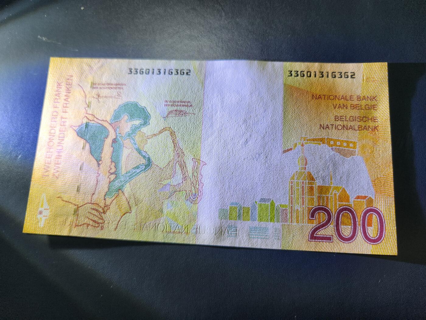 11月5号晚上8点 外国纸币自动截拍第51场 比利时200近新