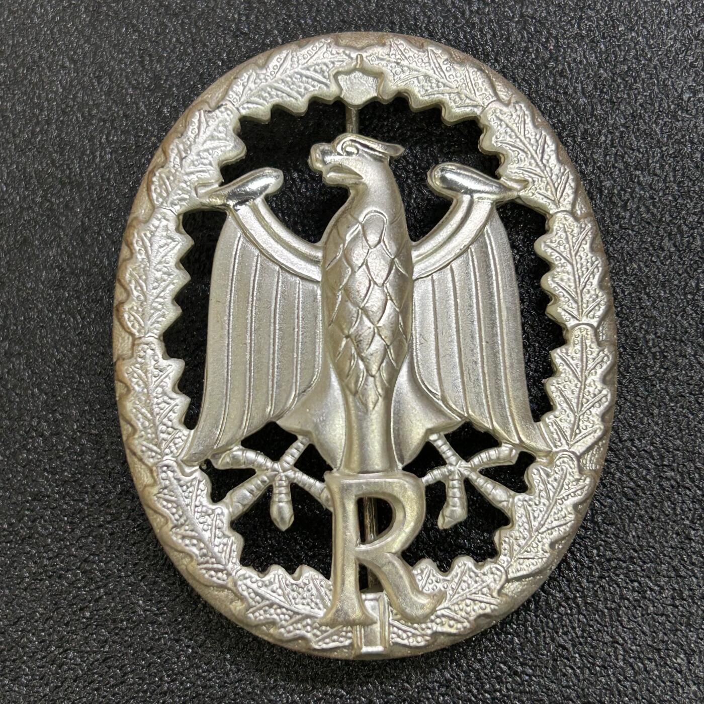 西秦中古拍卖第六十四期 西德 联邦德国银级体能证章