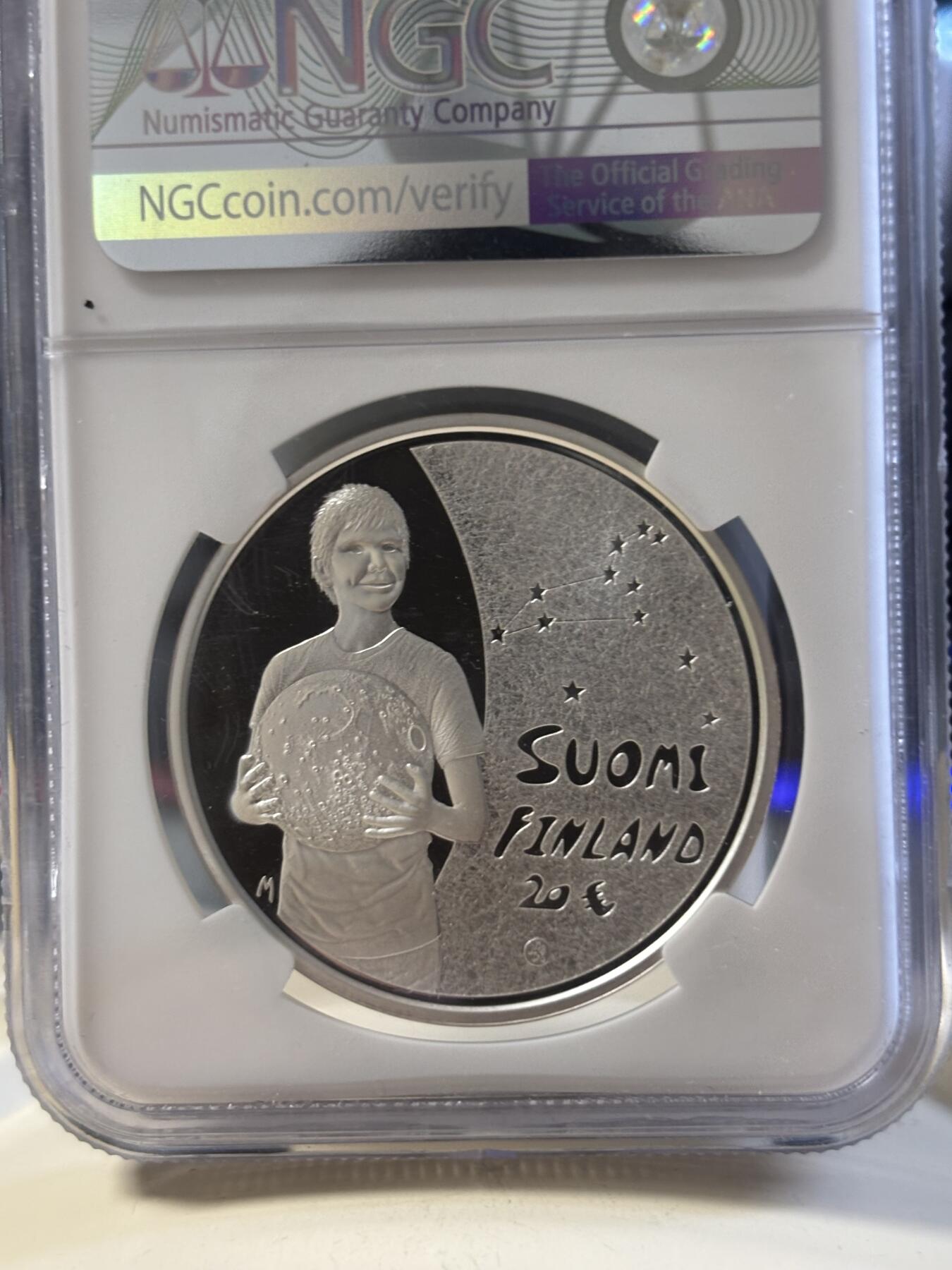 第181期拍卖 获奖币芬兰2010年儿童与创造力彩色精制纪念银币原盒证书NGC-PF69，925银，33.62克，获得克劳斯2012年度最富激情币大奖