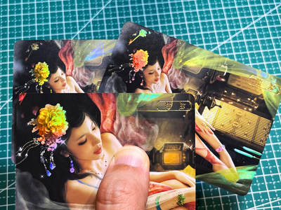 显眼宝36期 11月12日晚21:50截拍 佣金1起 可寄存～ - 卡将卡牌 欲女传 赵姬 三渐变三张 彩闪卡 63*88