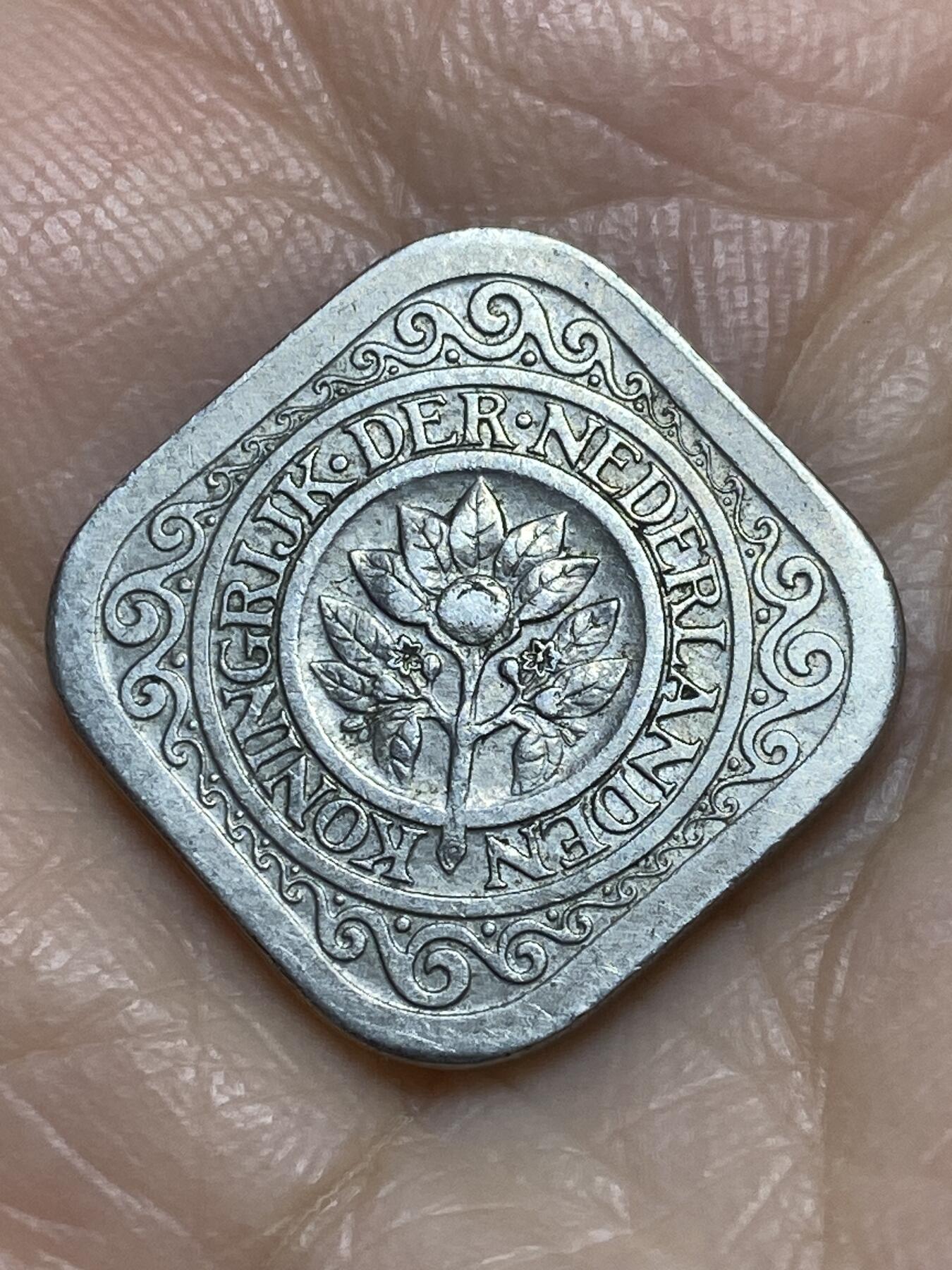 2025年第一百二十二场(总第一百四十八场）外国好品散币(免佣金)