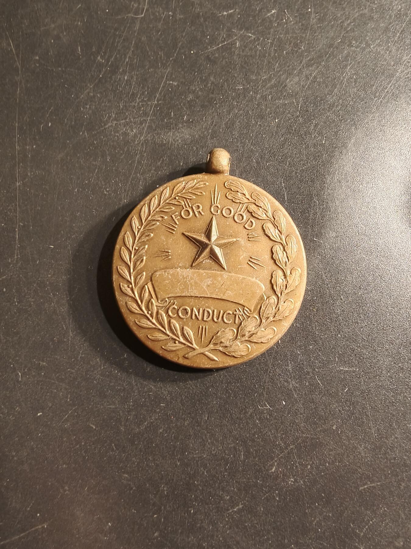 老王徽章第161期 美国陆军品德优良奖章    无绶带