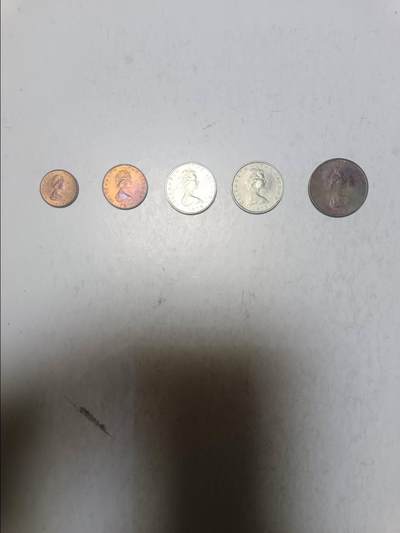 【20251106】非全新纸币第301场 - 英国马恩岛硬币5枚不同版本