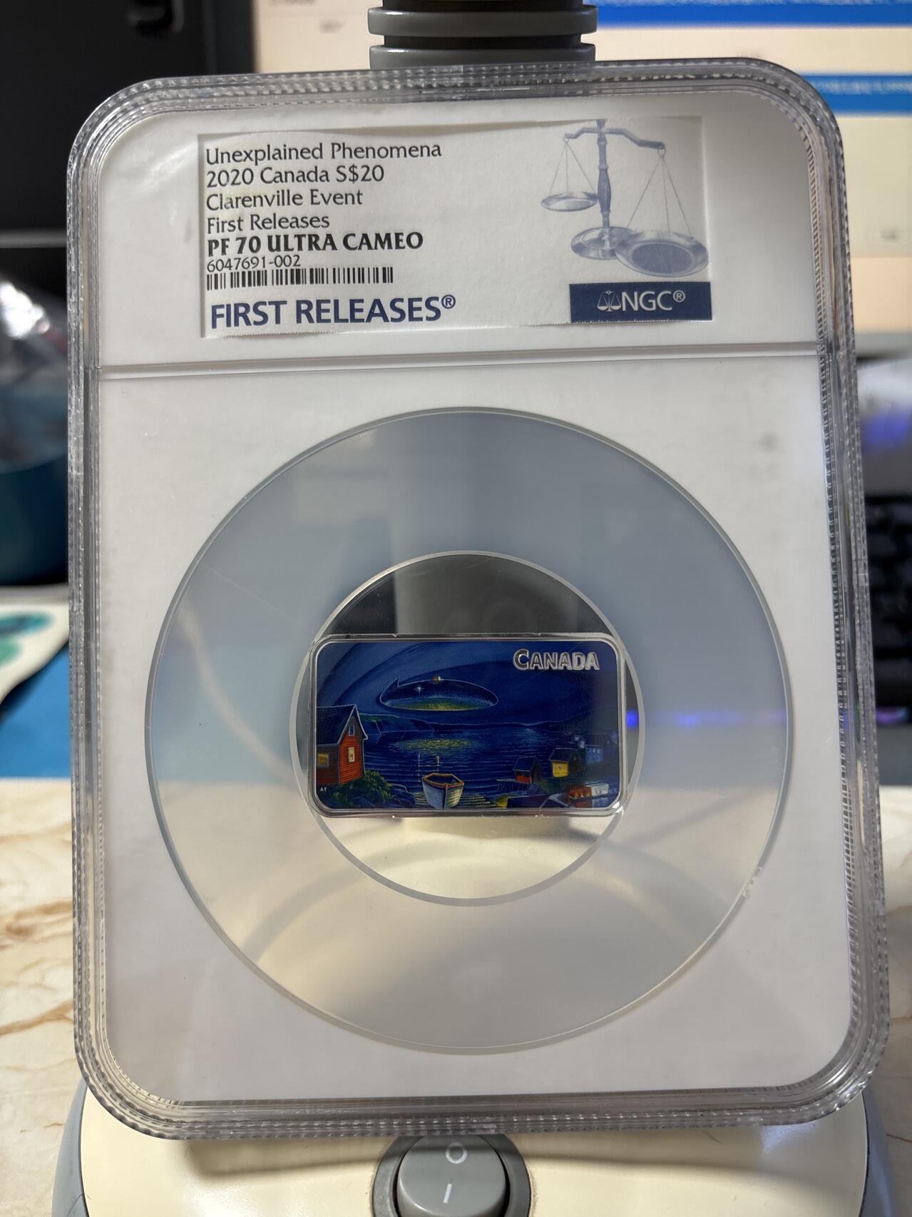 第181期拍卖 加拿大2020年UFO克拉伦维尔事件夜光纪念银币NGC-PF70首无盒证书,9999银，发行量5000枚