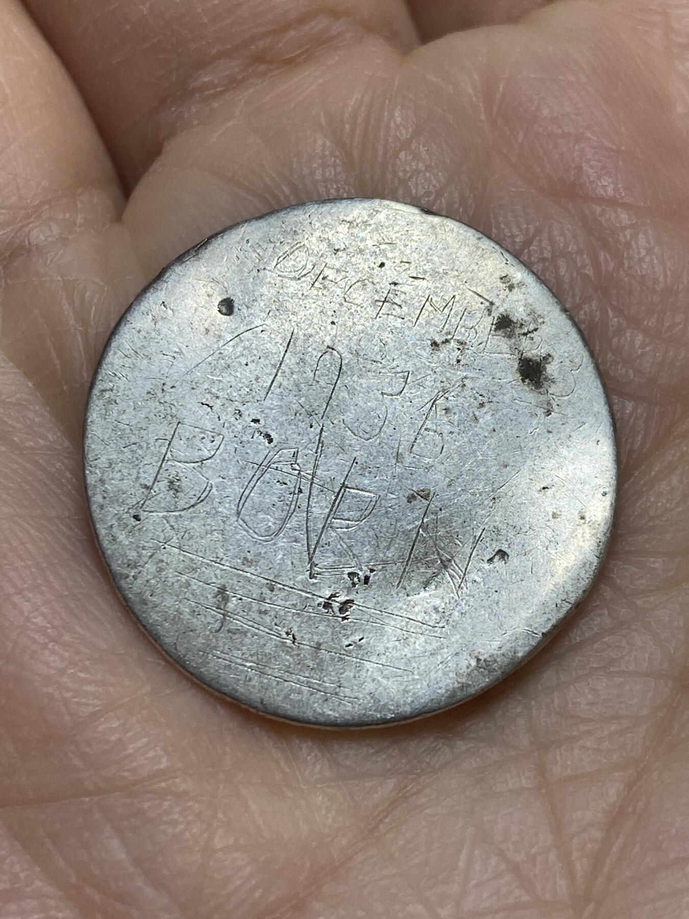 2025年第一百二十三场(总第一百四十九场）外国好品散币(免佣金) 光板刻字银币，重3.97克