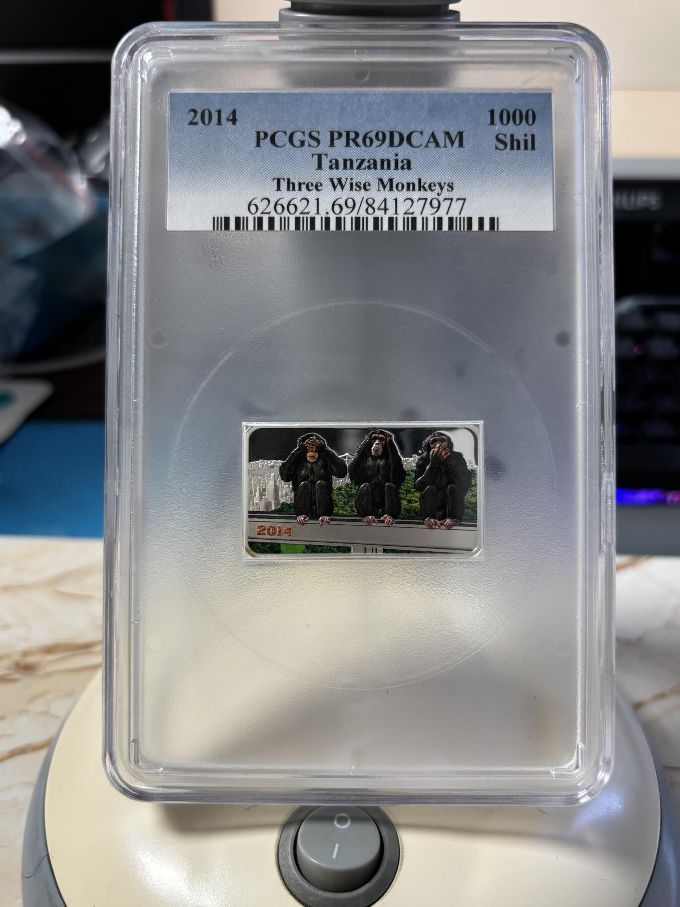 第181期拍卖 坦桑尼亚2014年三只灵猴方形纪念银币PCGS-PR69带证书，999银，1盎司，发行1888枚