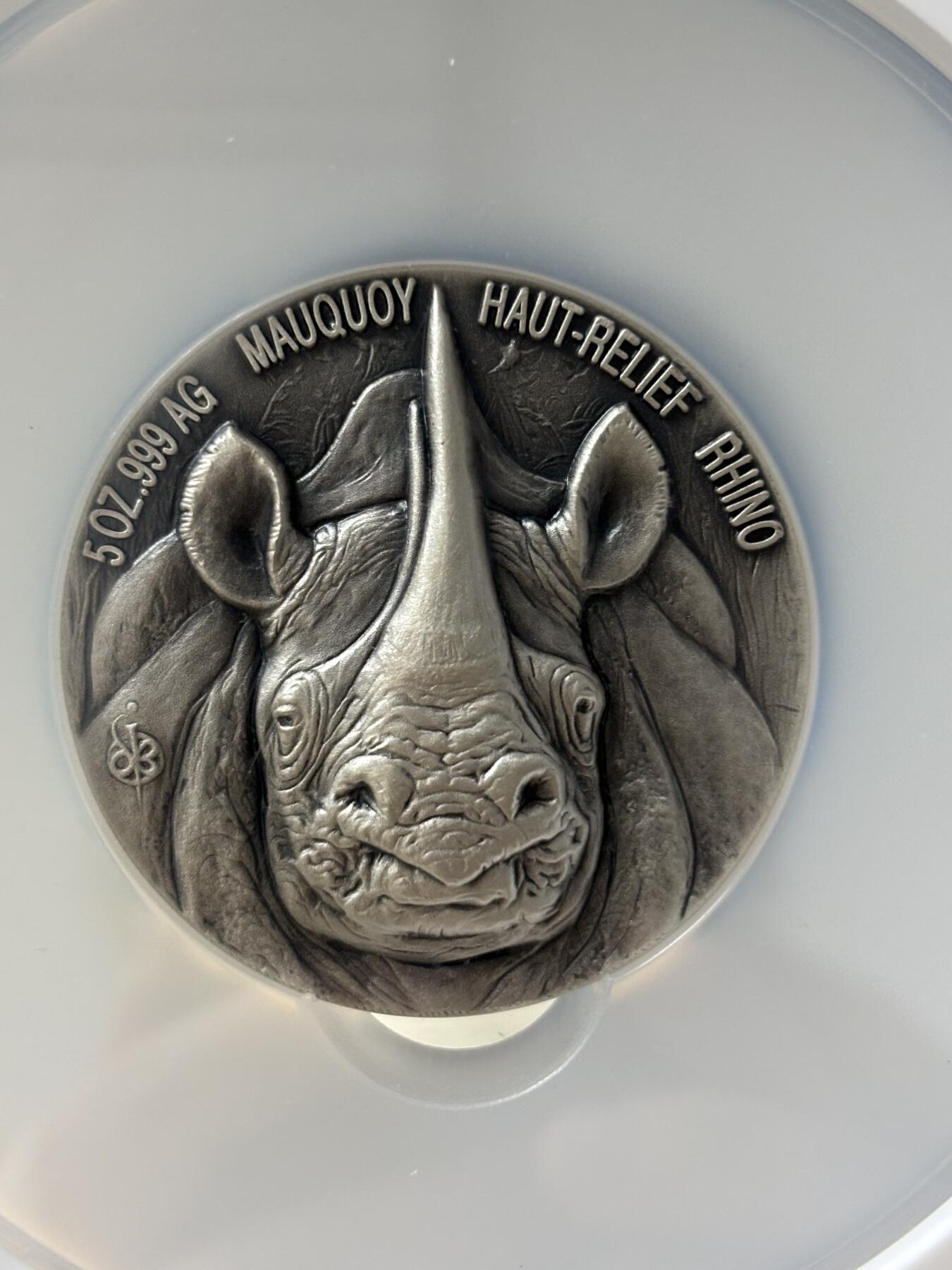 第181期拍卖 科特迪瓦2019年非洲五霸系列犀牛5盎司高浮雕银币NGC-MS70无原盒证书，999银