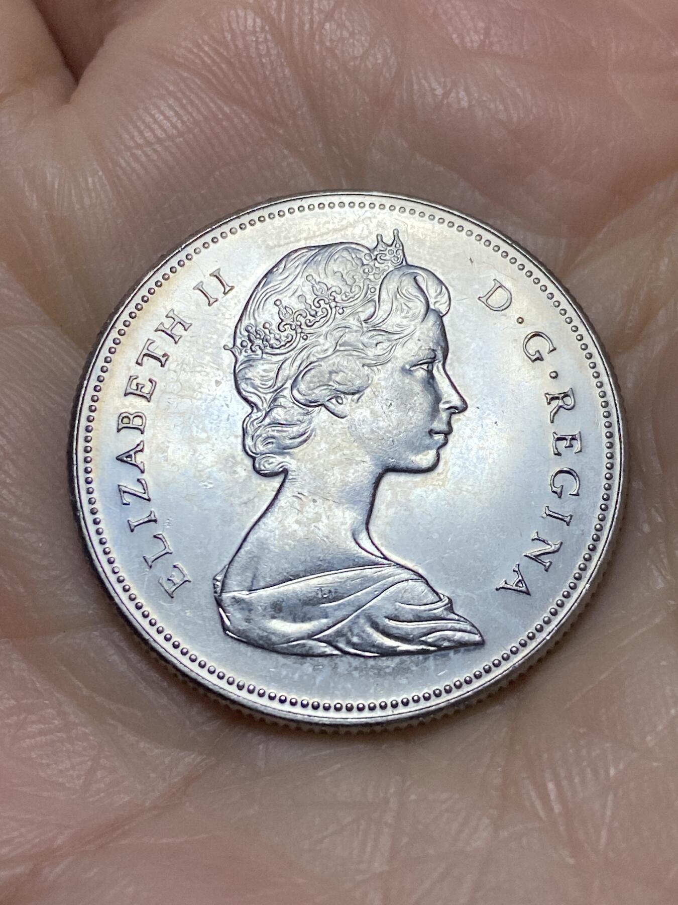 2025年第一百二十二场(总第一百四十八场）外国好品散币(免佣金) 加拿大🇨🇦1968年50分(伊丽莎白二世中年花冠，第二版首发年)