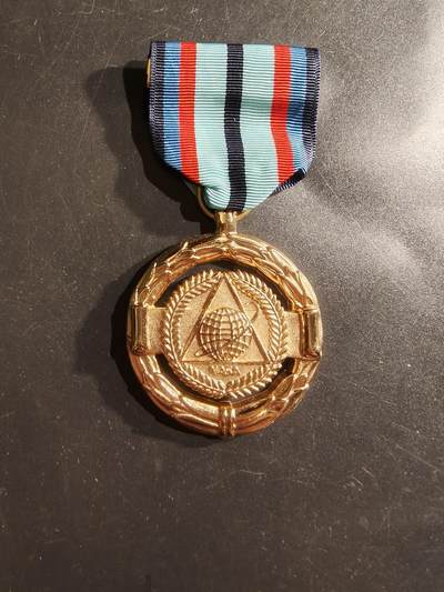 老王徽章第161期 - 美国NASA杰出公共成就奖章